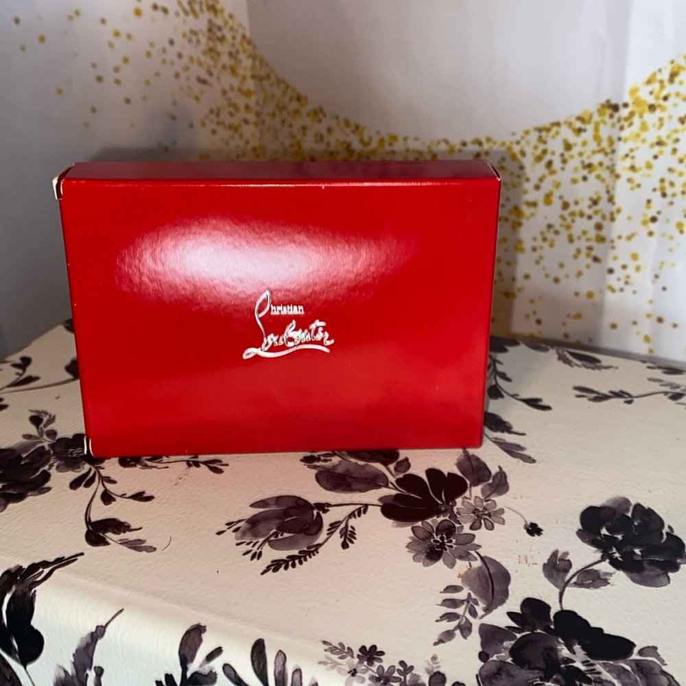 Christian Louboutin refill recharge six palette eyeshadow